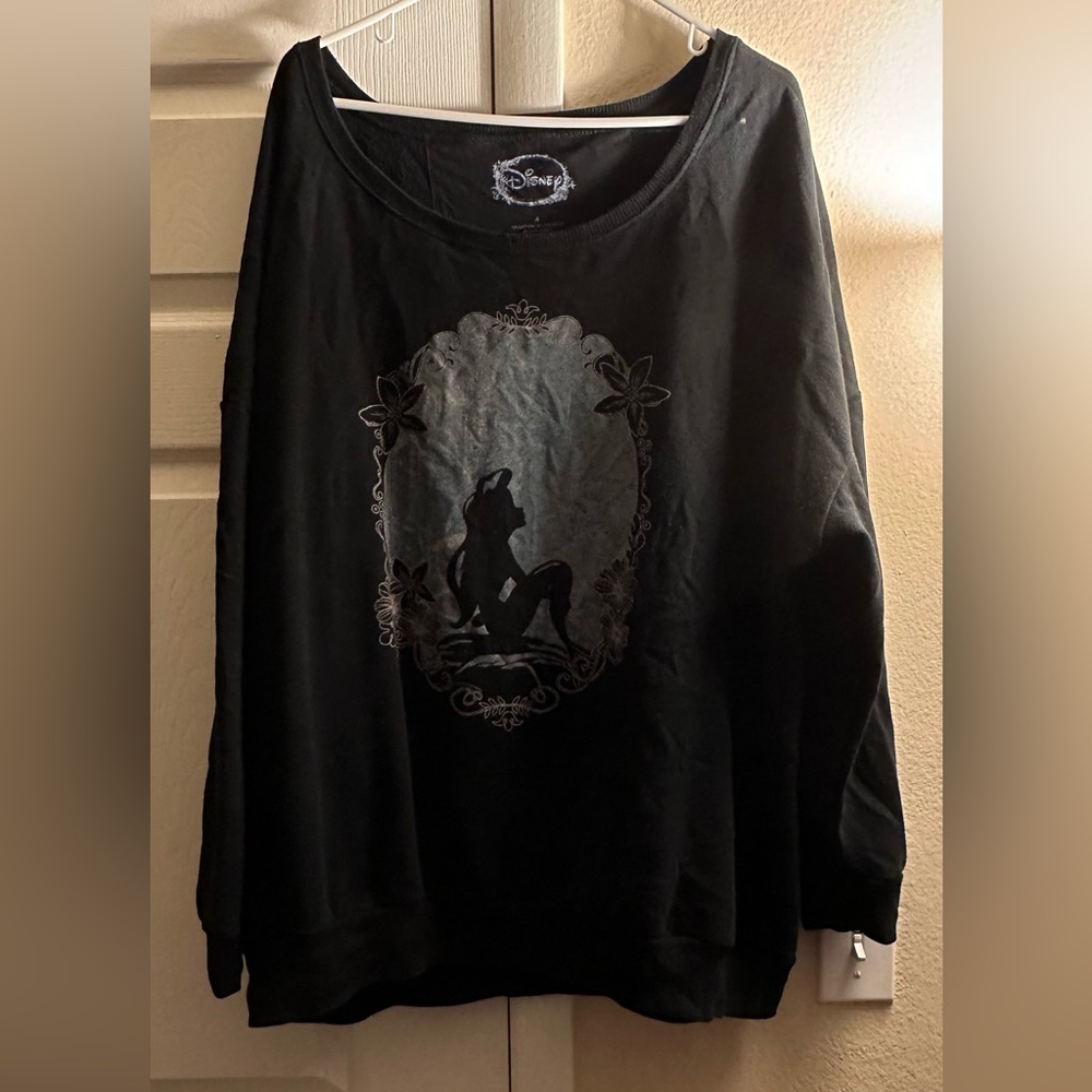 Black Ariel wide nexk sweatshirt